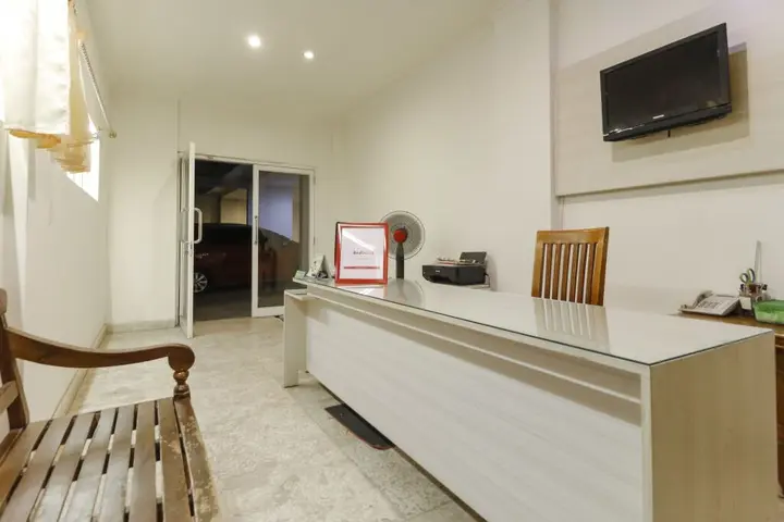 Суракарта: RedDoorz near Stadion Manahan Solo