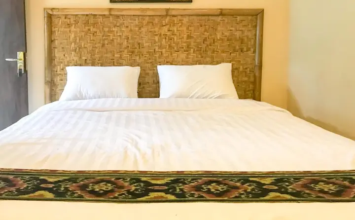 Jerowaru: Surya Karhyn Hotel & Restaurant