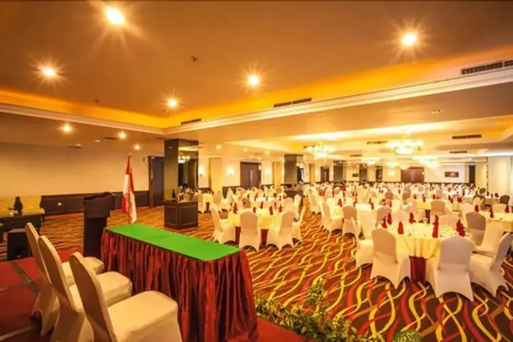 Батам: King's Hotel Nagoya Batam