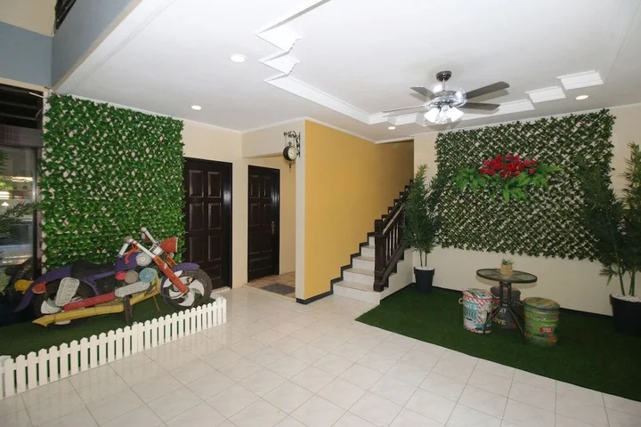 Сурабая: Airy Eco Syariah Kertomenanggal Sembilan 18 Surabaya