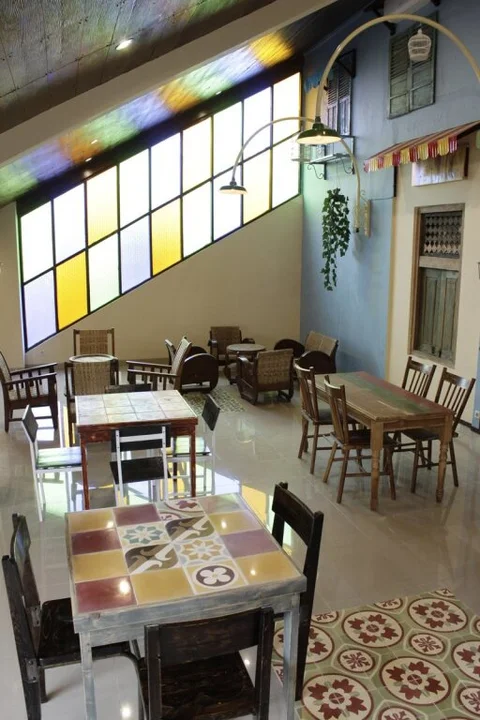 Депок: Omah Njonja Bed & Brasserie