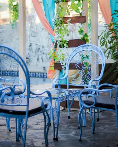 Депок: Omah Njonja Bed & Brasserie