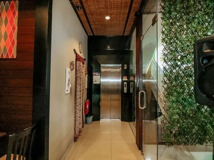 Сурабая: RedDoorz near Exit Toll Kota Satelit 2