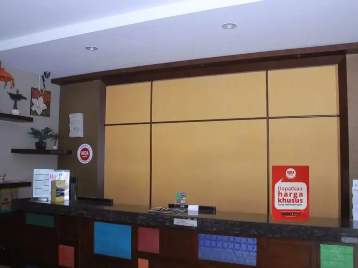 Сурабая: RedDoorz near Exit Toll Kota Satelit 2