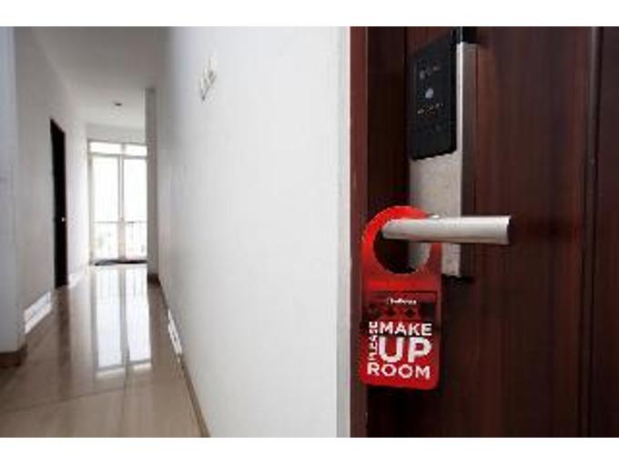Сурабая: RedDoorz near Exit Toll Kota Satelit 2