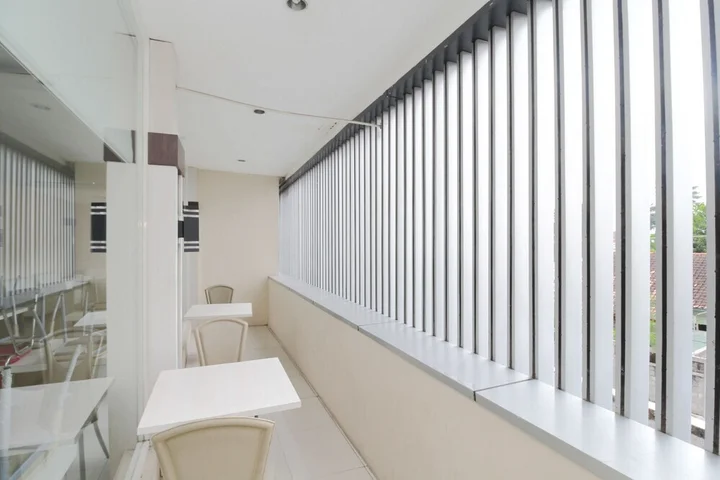 Батуретно: Airy UGM Sendowo E 106 Yogyakarta
