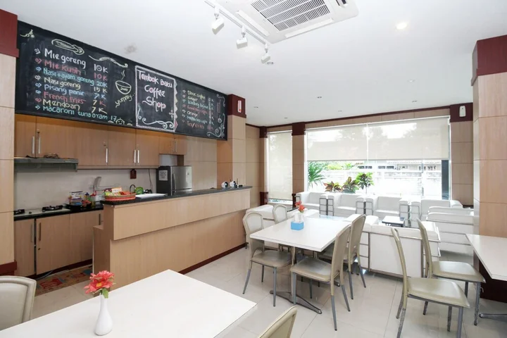 Батуретно: Airy UGM Sendowo E 106 Yogyakarta