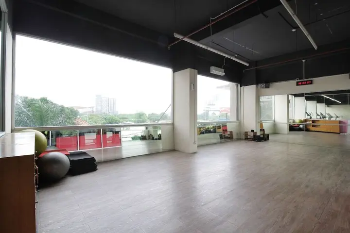Бекаси: Airy Mutiara Bekasi Ahmad Yani 8