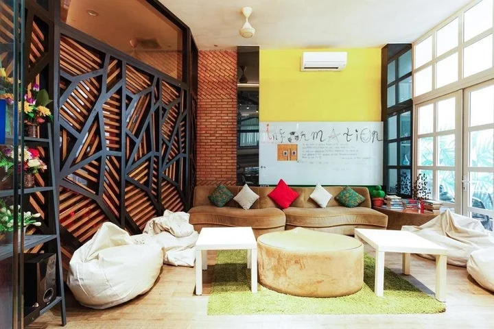 Медан: MM Capsule Hostel