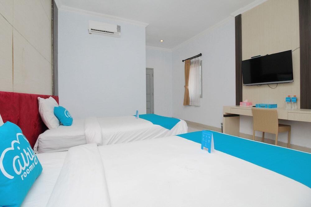 Суракарта: Airy Terminal Tirtonadi MT Haryono 80 Solo