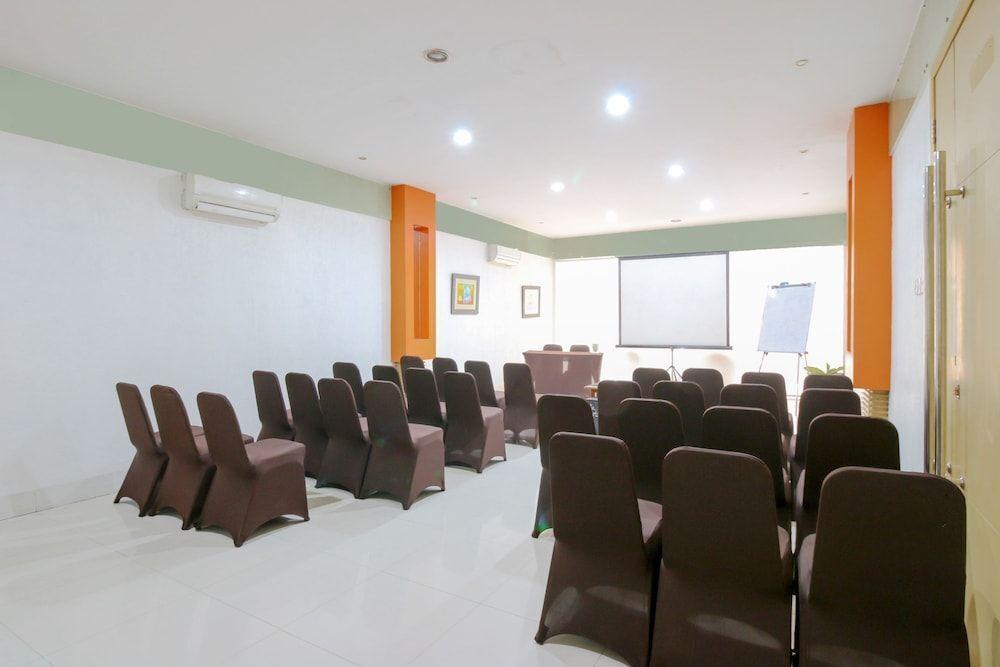 Пеканбару: Airy Wonorejo Tuanku Tambusai Komplek Paninsula C3 Pekanbaru