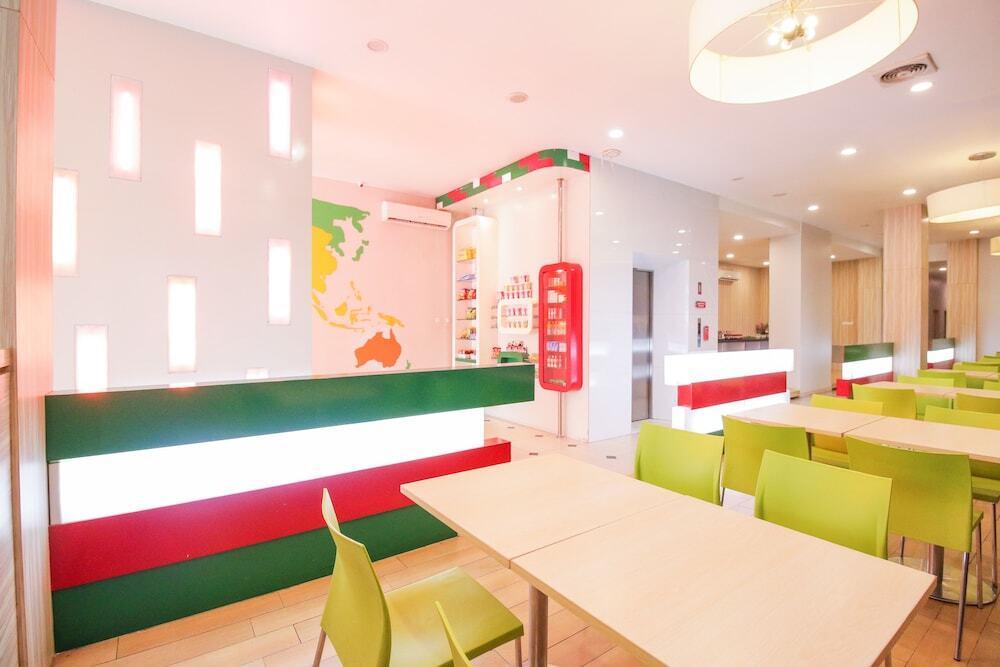 Пеканбару: Airy Kota Tinggi Gatot Subroto 5 Pekanbaru