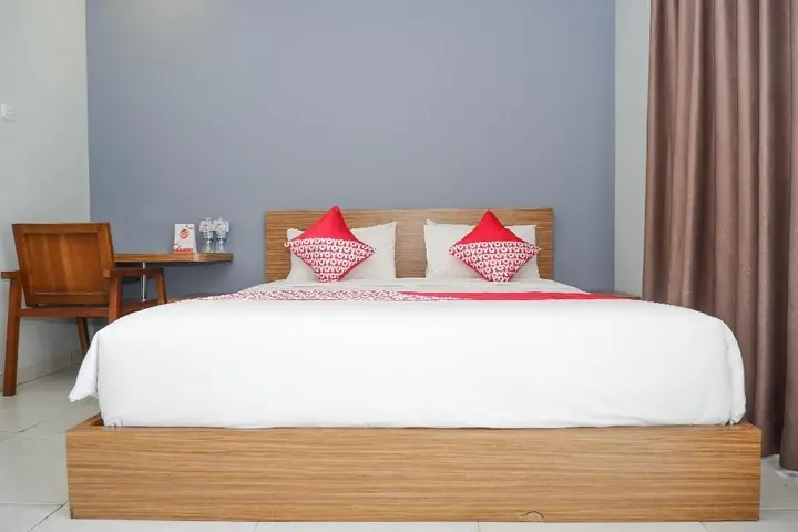 Семаранг: RedDoorz near Ahmad Yani Airport