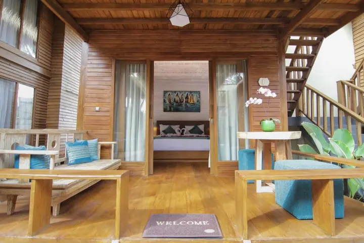Гили Траванган: Sadev Resort