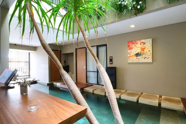 Тангеранг: M Suite