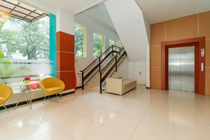 Макассар: RedDoorz Plus near Pantai Losari
