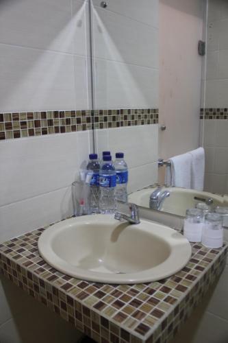 Медан: LJ Hotel Medan