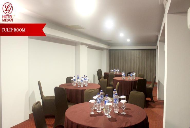 Медан: LJ Hotel Medan