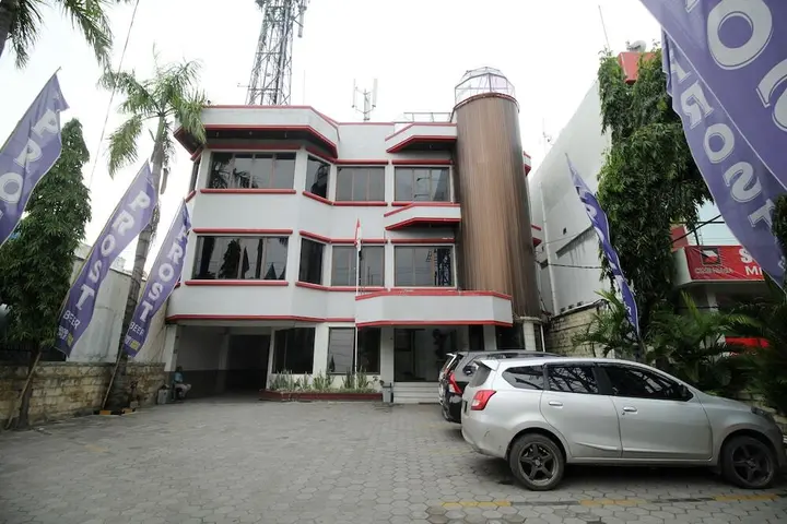 Тегал: Airy Pekauman Jendral Sudirman 30 Tegal