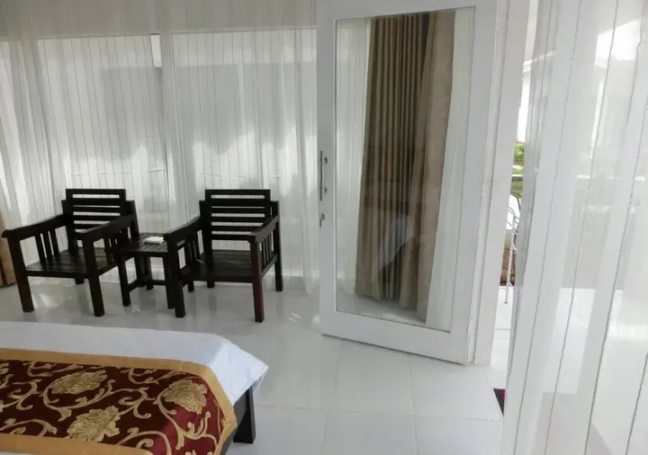 Кута: Lombok Holiday Hotel
