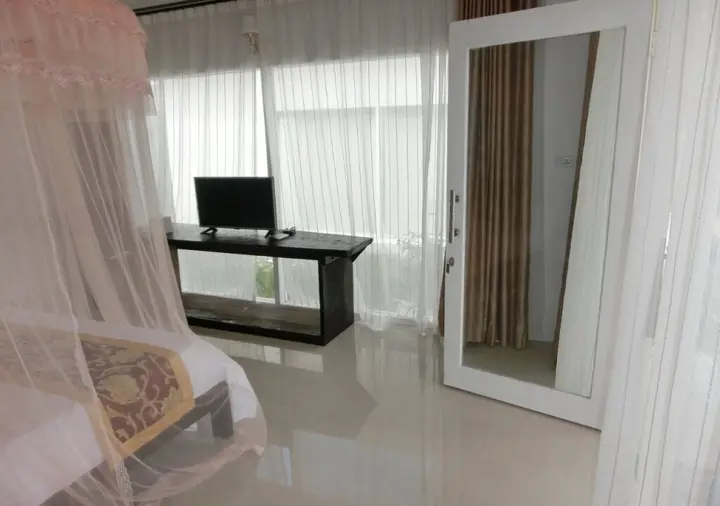 Кута: Lombok Holiday Hotel