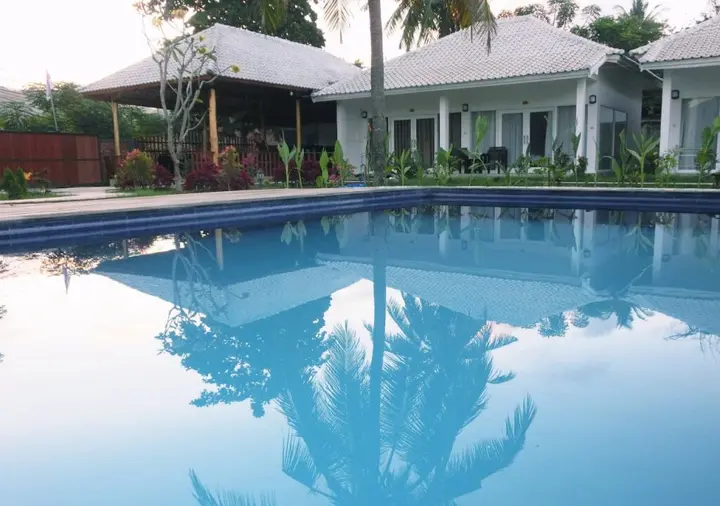 Кута: Lombok Holiday Hotel
