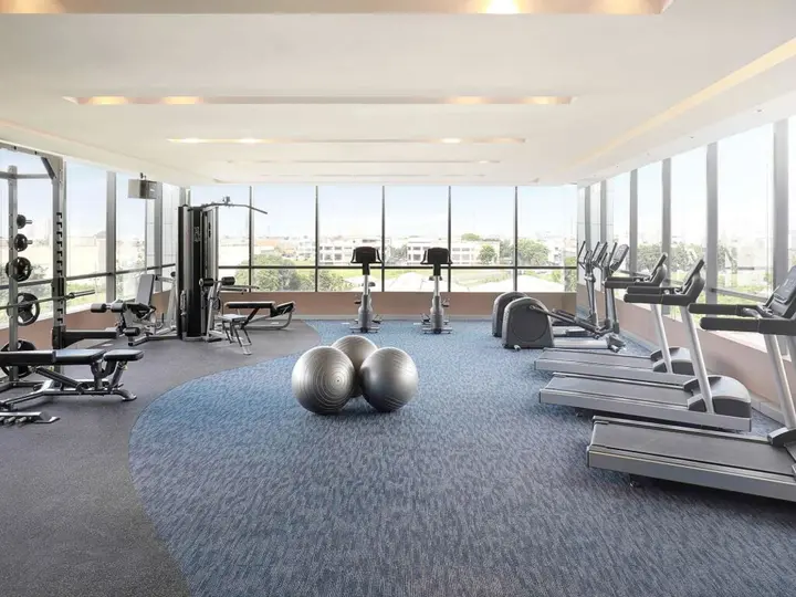 Сурабая: Novotel Samator Surabaya Timur