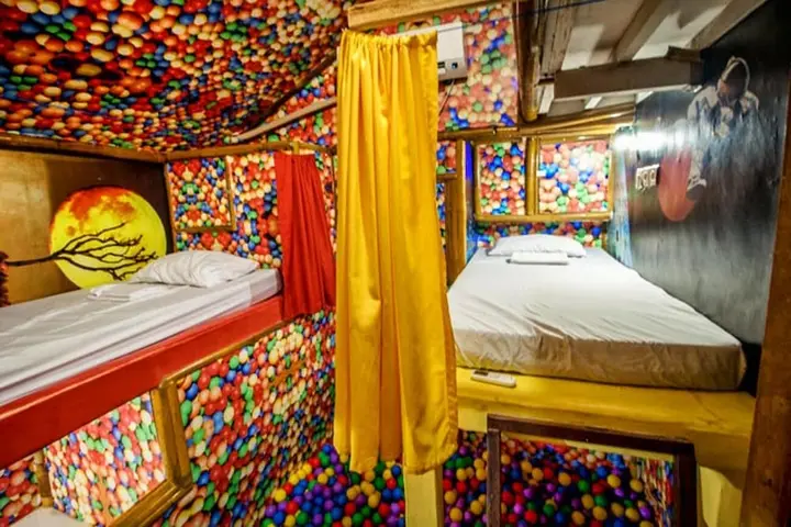 Гили-Мено: The Rabbit Tree - Hostel