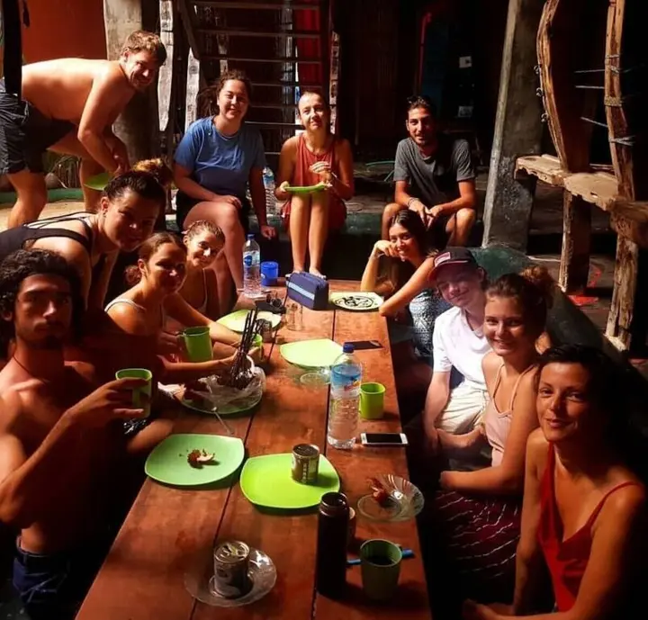 Гили-Мено: The Rabbit Tree - Hostel