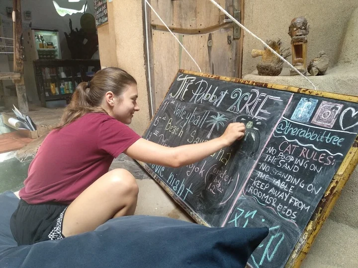 Гили-Мено: The Rabbit Tree - Hostel