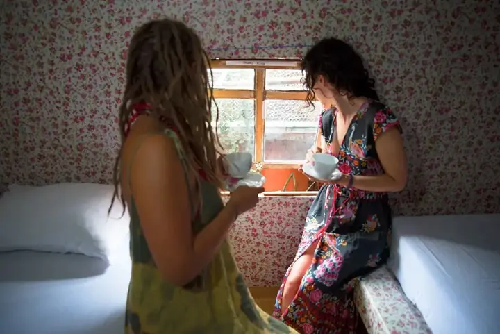 Гили-Мено: The Rabbit Tree - Hostel