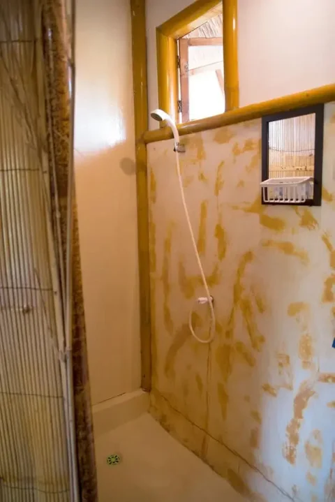 Гили-Мено: The Rabbit Tree - Hostel
