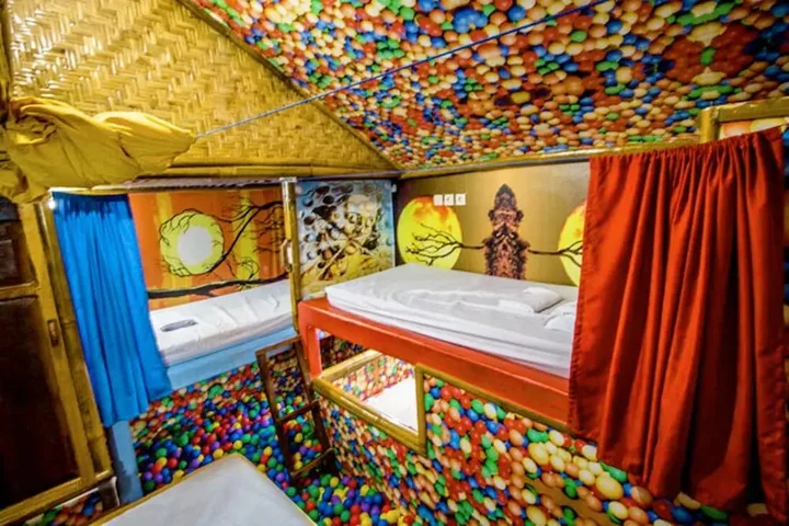 Гили-Мено: The Rabbit Tree - Hostel