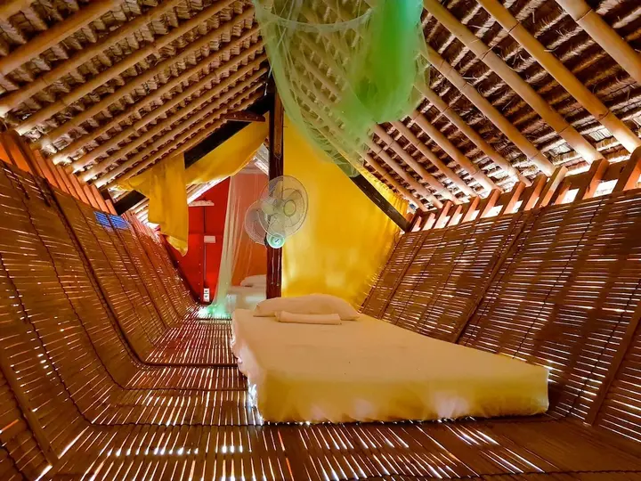 Гили-Мено: The Rabbit Tree - Hostel