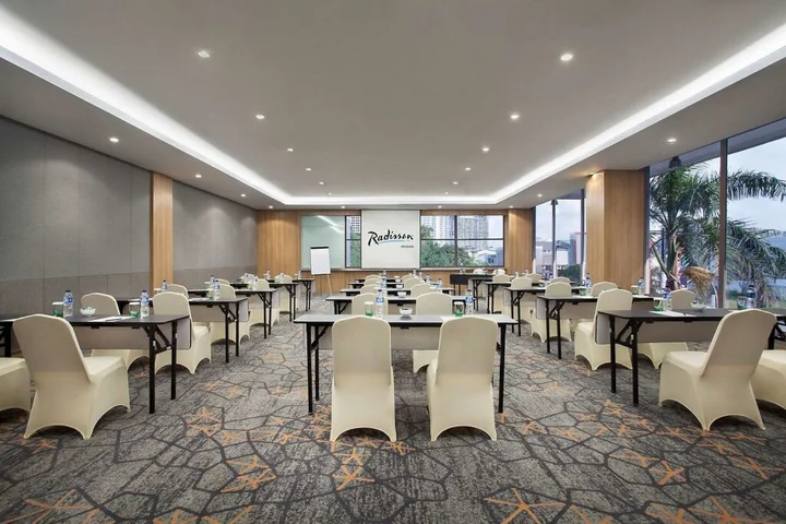 Медан: Radisson Medan