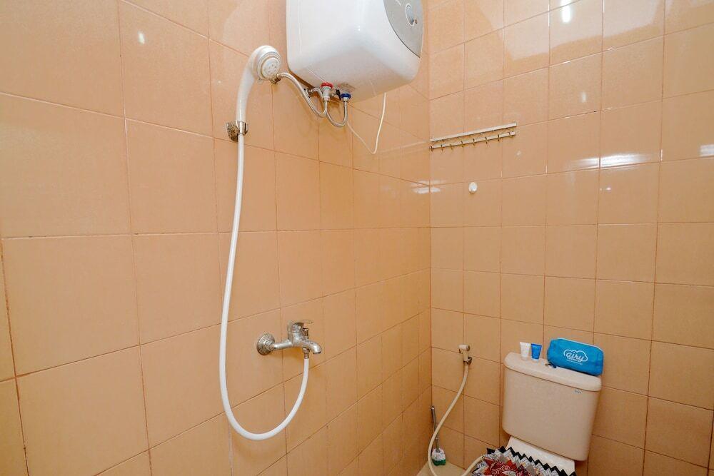 Airy Eco Syariah Wonokromo Bratang Gede 105 Surabaya — фото 4