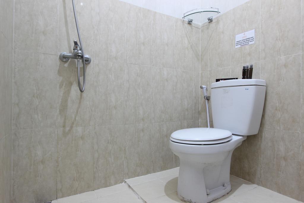 Депок: RedDoorz @ Plemburan