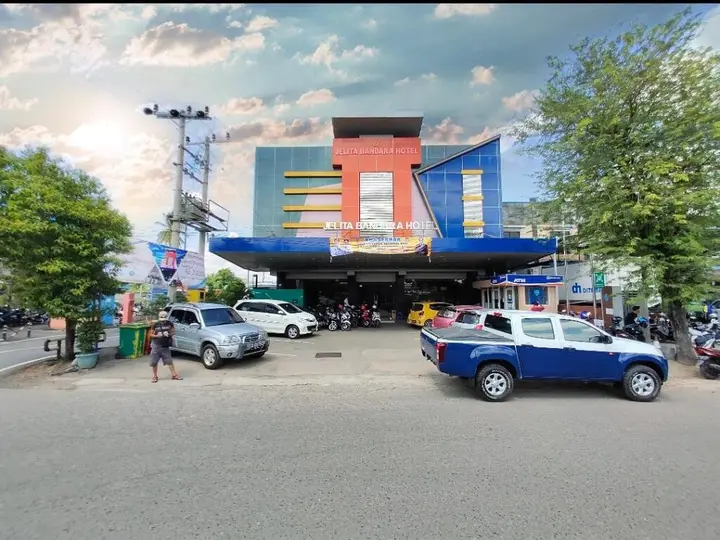 Банджанбару: Jelita Bandara Banjarbaru