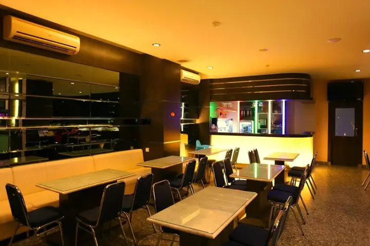 Батам: Lovina Inn - Nagoya Batam
