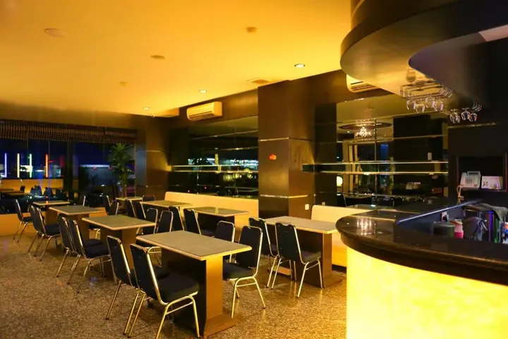 Батам: Lovina Inn - Nagoya Batam