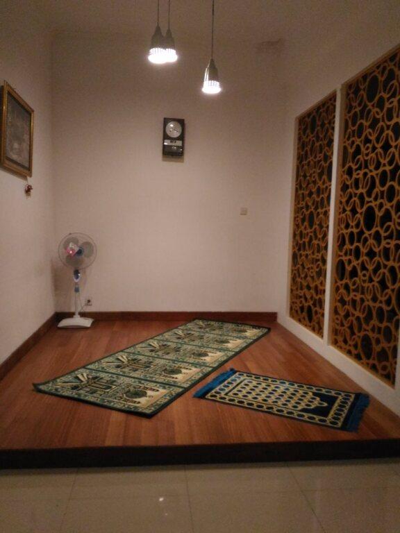 Сантур: Meuthia Homestay