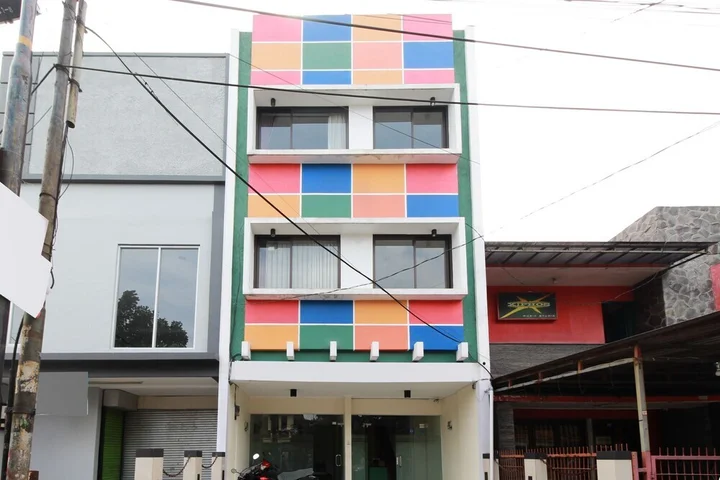 Бандунг: Airy Lengkong Buah Batu Kayu Agung Dua 9B Bandung