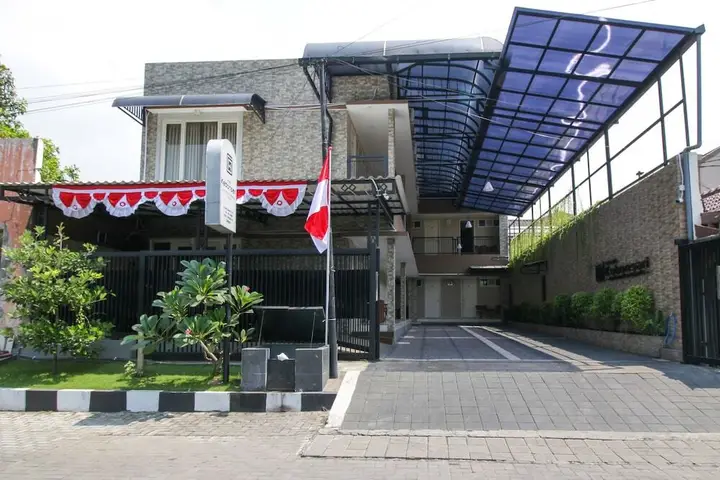 Airy Syariah Gayung Kebonsari Lima 11 Surabaya — фото 1