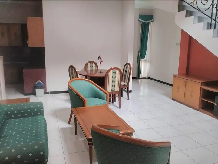 Сурабая: Hotel Istana Permata Juanda