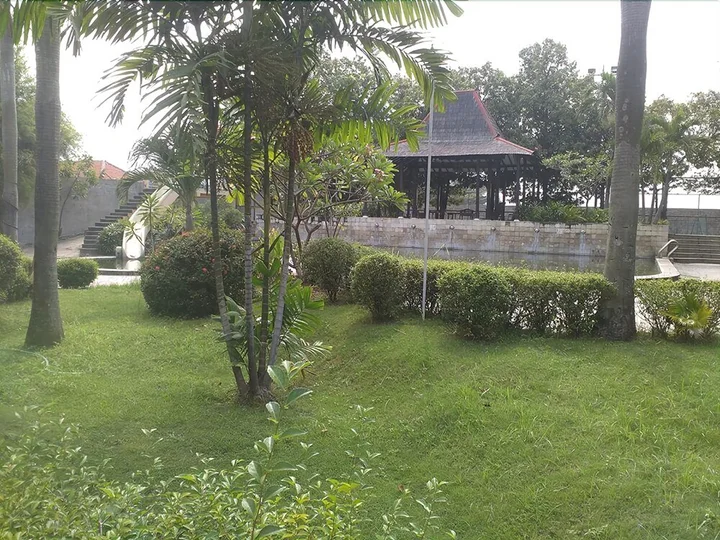 Сурабая: Hotel Istana Permata Juanda