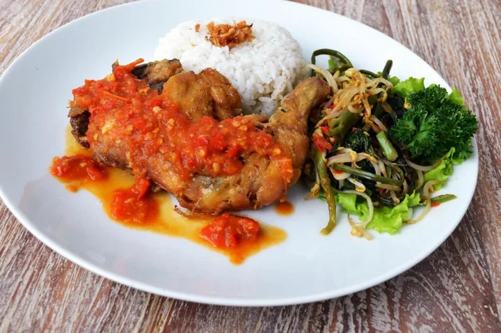 Чангу: Tirtha Canggu Suites