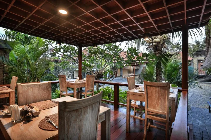 Сукавати: Yana Villas Kemenuh by Pramana Villas