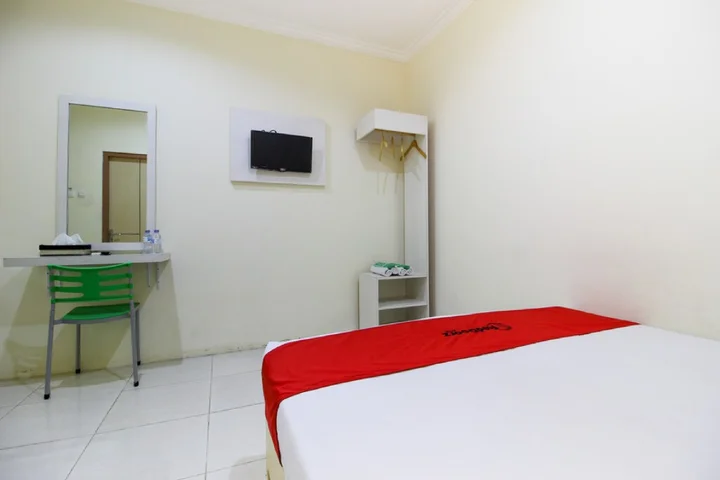 Депок: RedDoorz @ Jakal Bawah 2