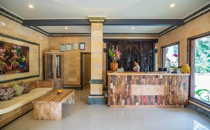 Блахбату: Yoga Amertham Retreat & Resort