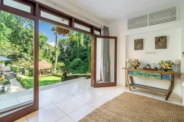 Сепака: Villa Jewel